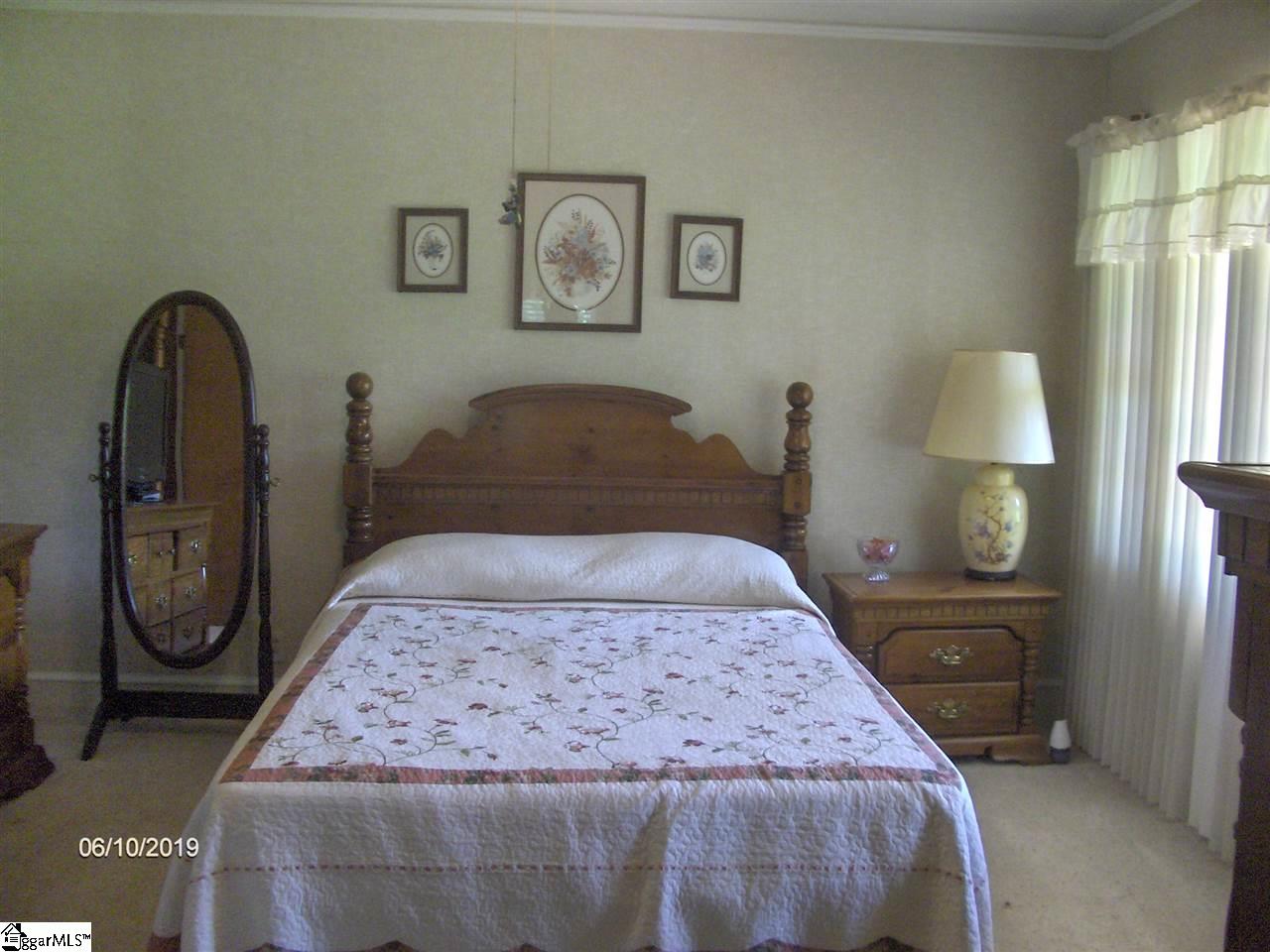 926 Johnson Road Easley, SC 29642 - Photo 9 of 21
