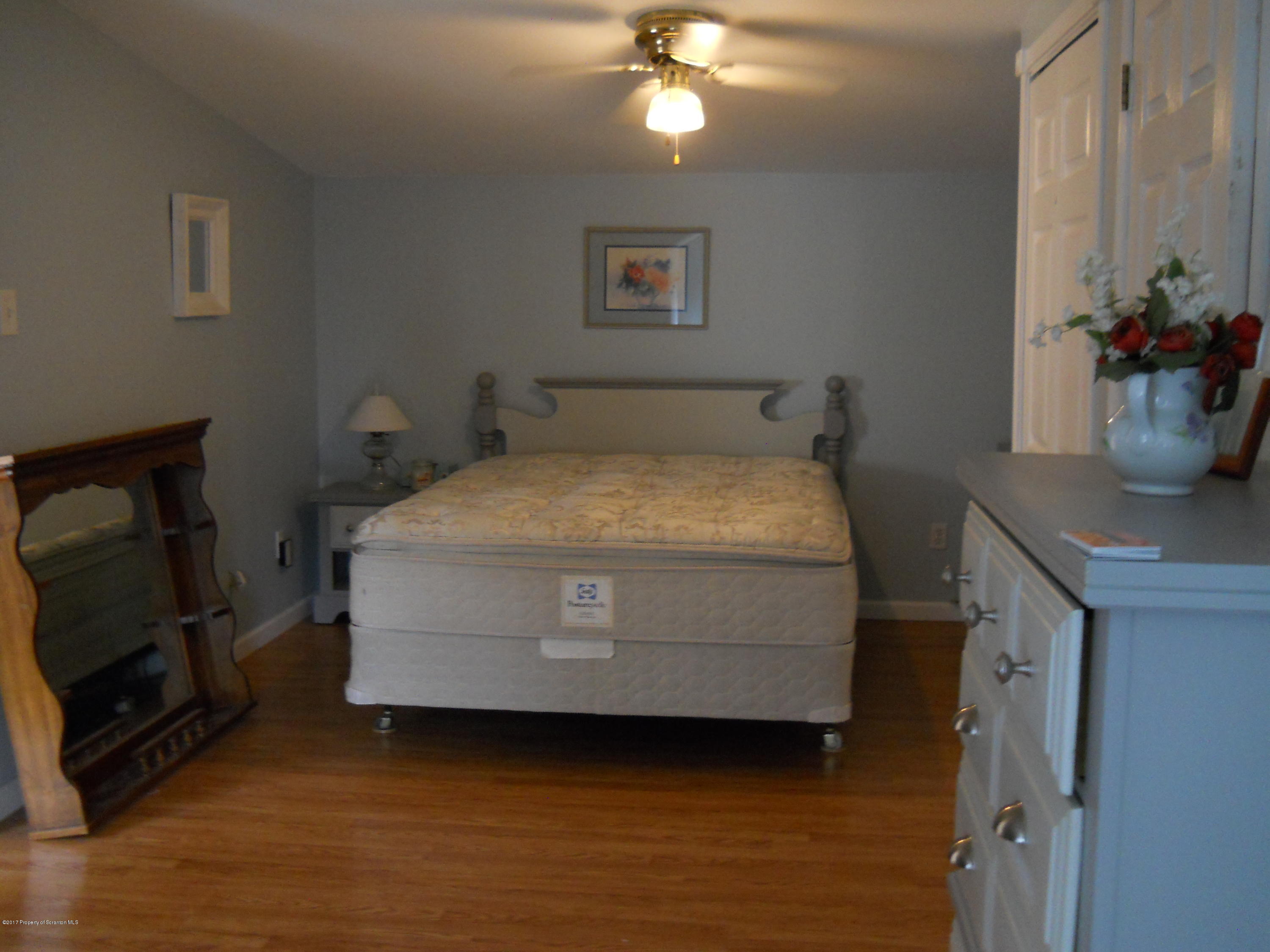907 Highland Road Dalton, PA 18414 - Photo 13 of 25 Gallery Image 13