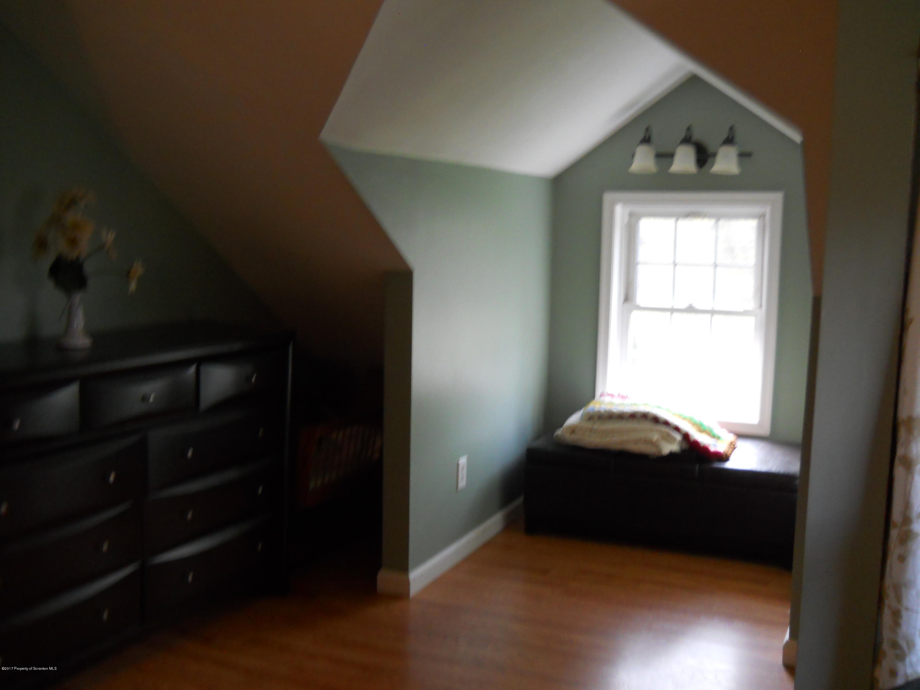 907 Highland Road Dalton, PA 18414 - Photo 15 of 25 Gallery Image 15