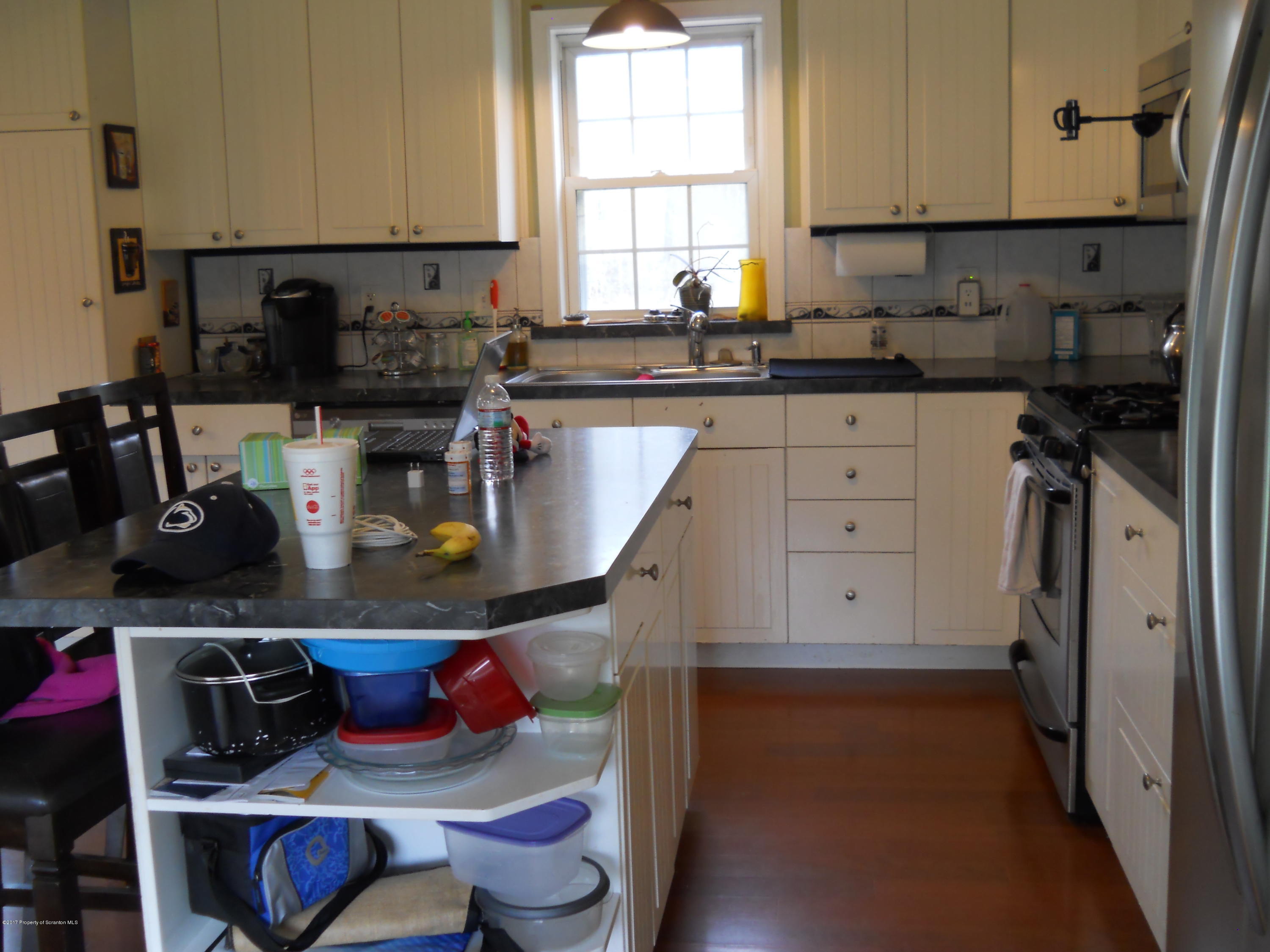 907 Highland Road Dalton, PA 18414 - Photo 4 of 25 Gallery Image 4