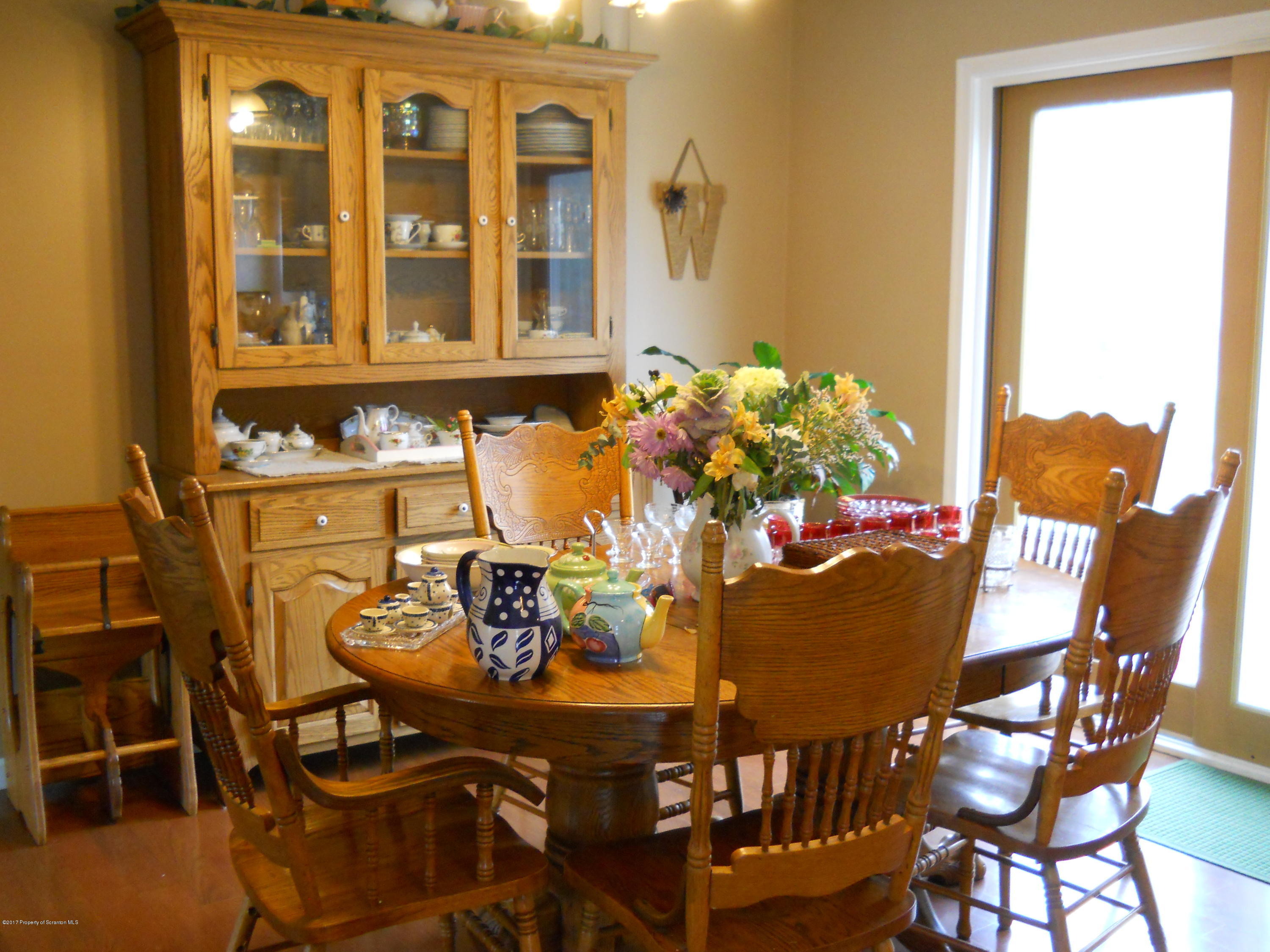 907 Highland Road Dalton, PA 18414 - Photo 5 of 25 Gallery Image 5