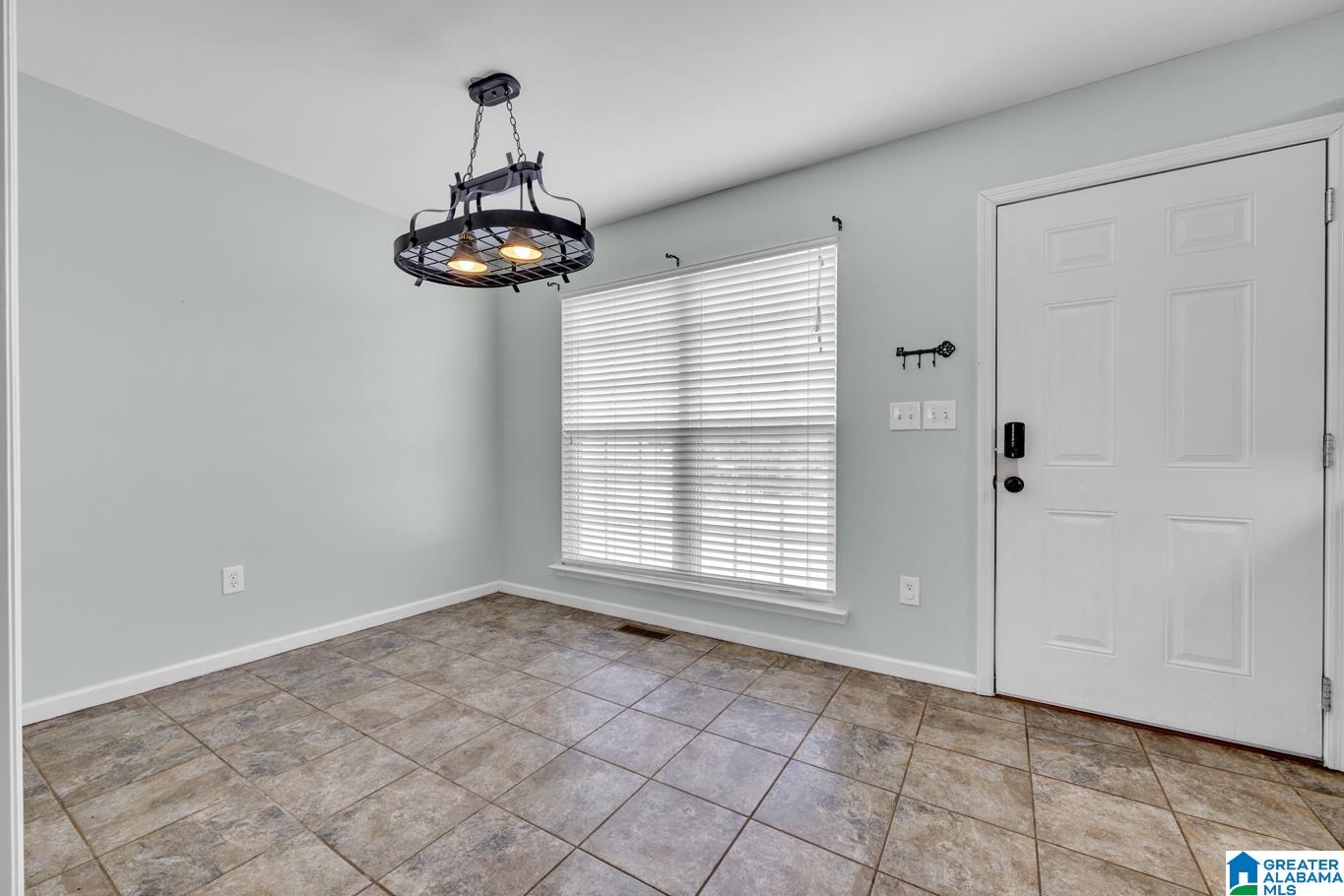 171 Deer Crossing Road Warrior, AL 35180 - Photo 11 of 38