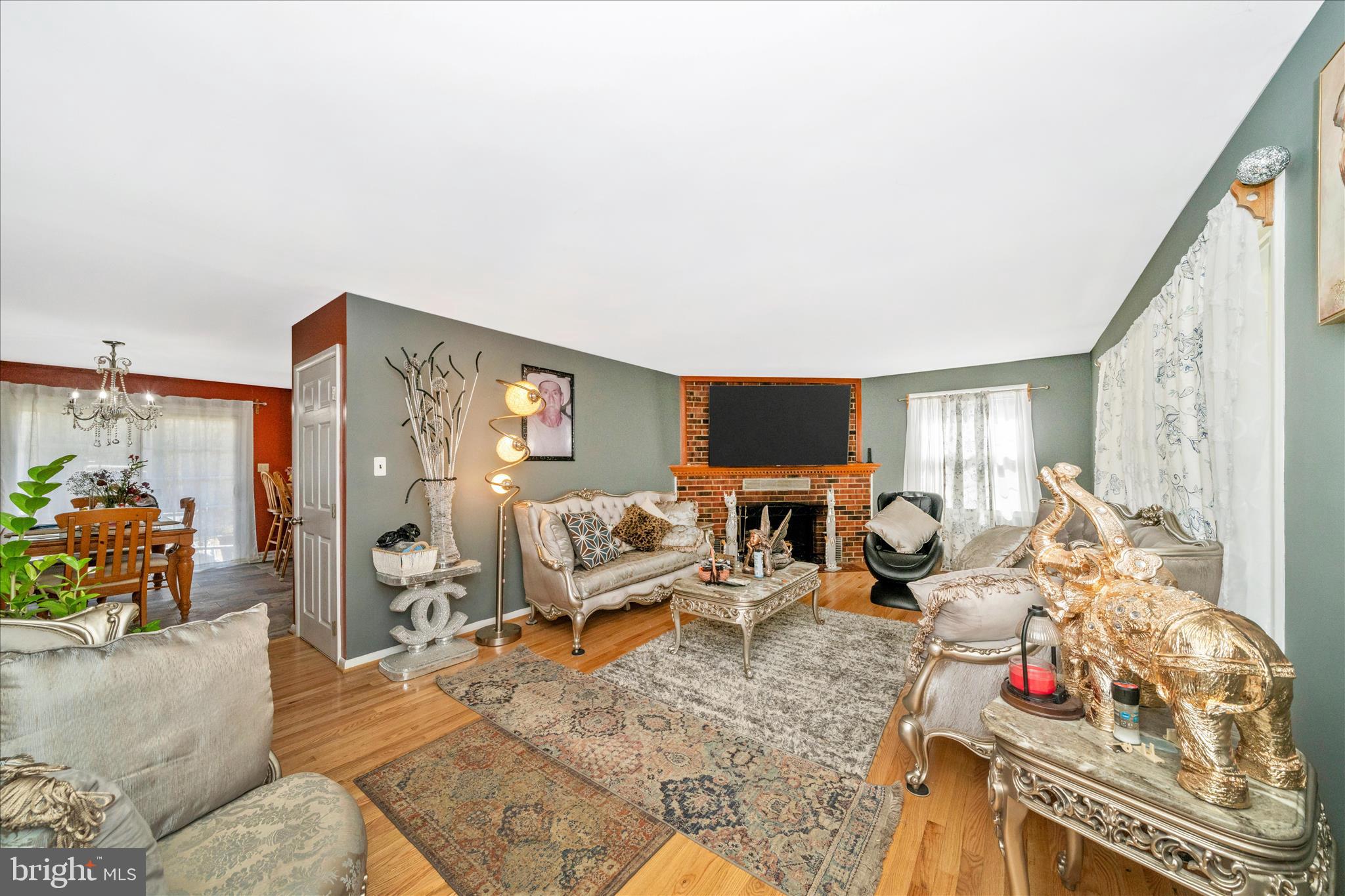 16706 Cedarforest Road Brandywine, MD 20613 - Photo 2 of 30 Living Room