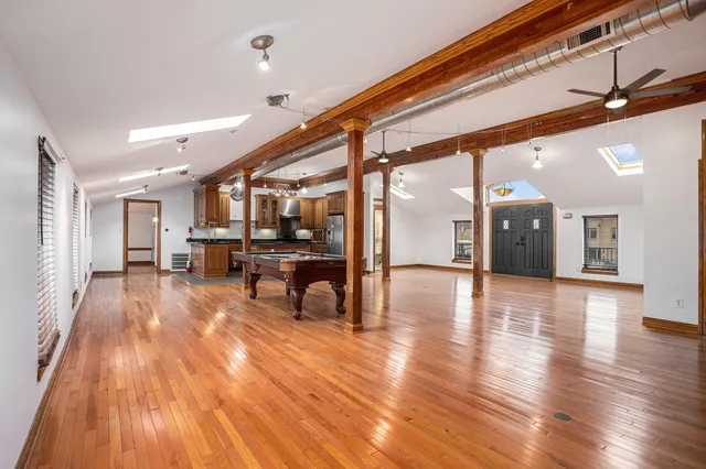 $2,295 | 137 North Park Street, Kalamazoo, MI 49007