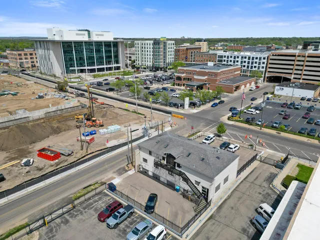 $2,295 | 137 North Park Street, Kalamazoo, MI 49007