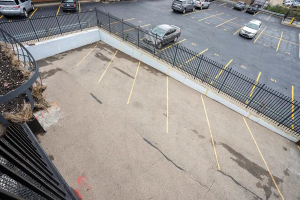 $2,295 | 137 North Park Street, Kalamazoo, MI 49007