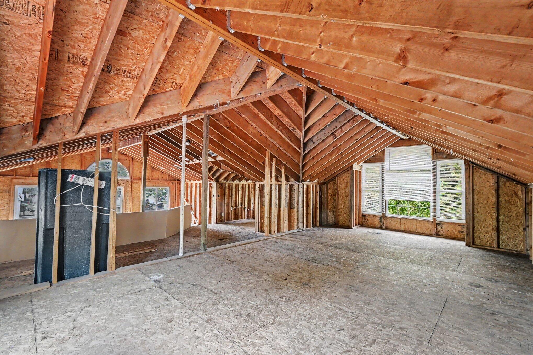 1011 State Street Adrian, MI 49221 - Photo 16 of 37 013_file_6250