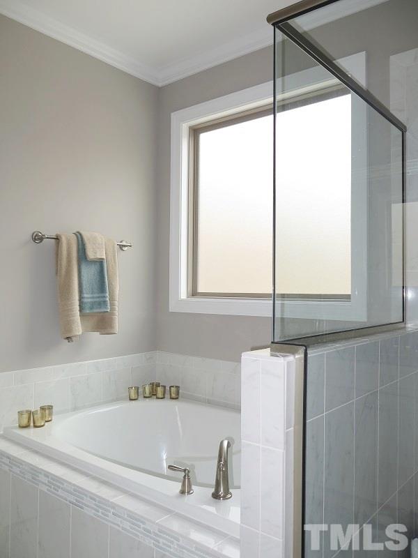 4829 Sweet Chestnut Lane Raleigh, NC 27610 - Photo 13 of 24 Gallery Image 13