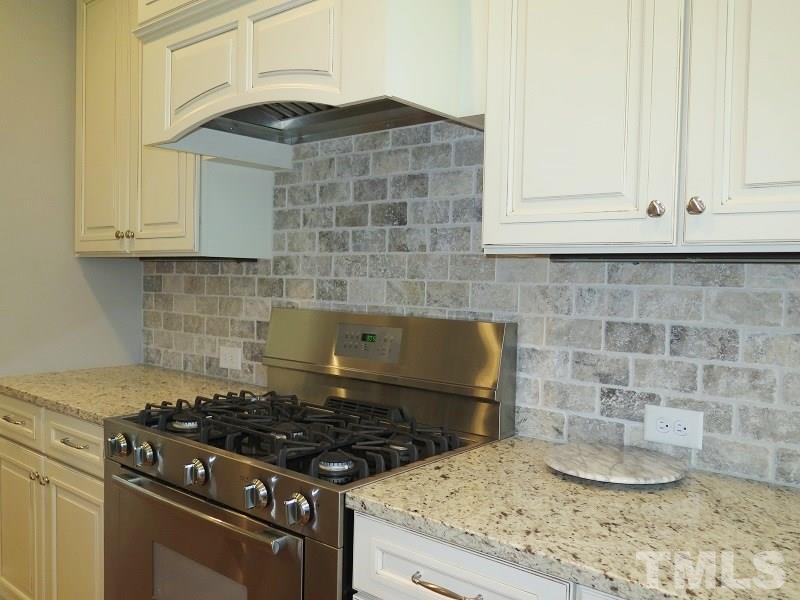 4829 Sweet Chestnut Lane Raleigh, NC 27610 - Photo 9 of 24 Gallery Image 9