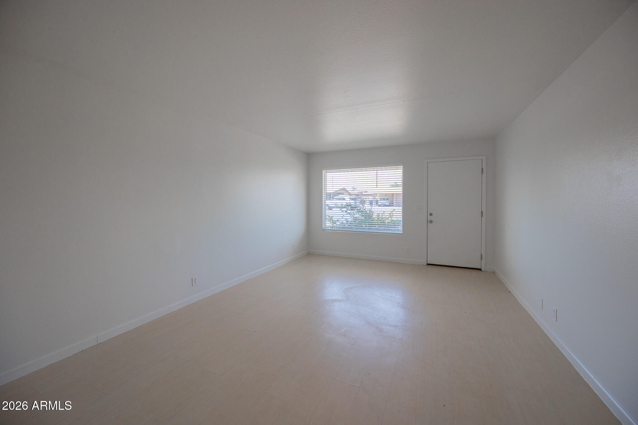 617 East Brown Road Mesa, AZ 85203 - Photo 4 of 25