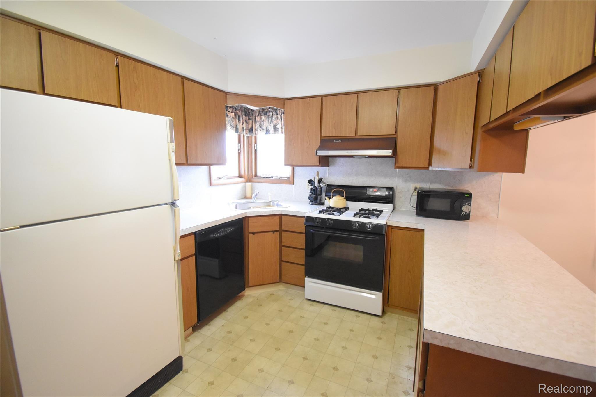 101 South Geeck Road Corunna, MI 48817 - Photo 10 of 19 0m.JPG