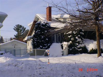 1216 Pershing Boulevard Clinton, IA 52732 - Photo 1 of 1 Gallery Image 1