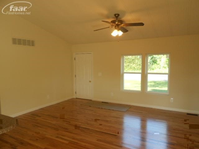 7117 North Seymour Road Flushing, MI 48433 - Photo 3 of 23 21550181-2.JPG