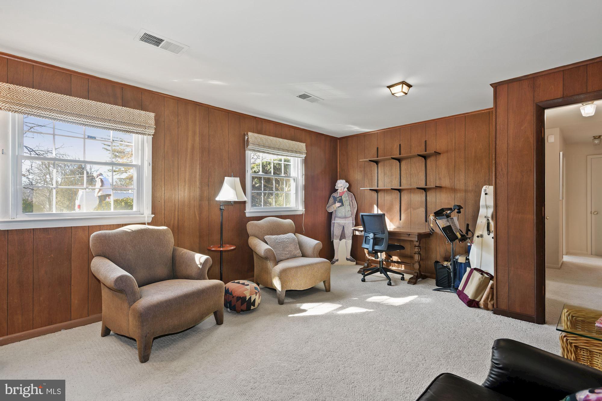 1902 Foxhall Road McLean, VA 22101 - Photo 22 of 33