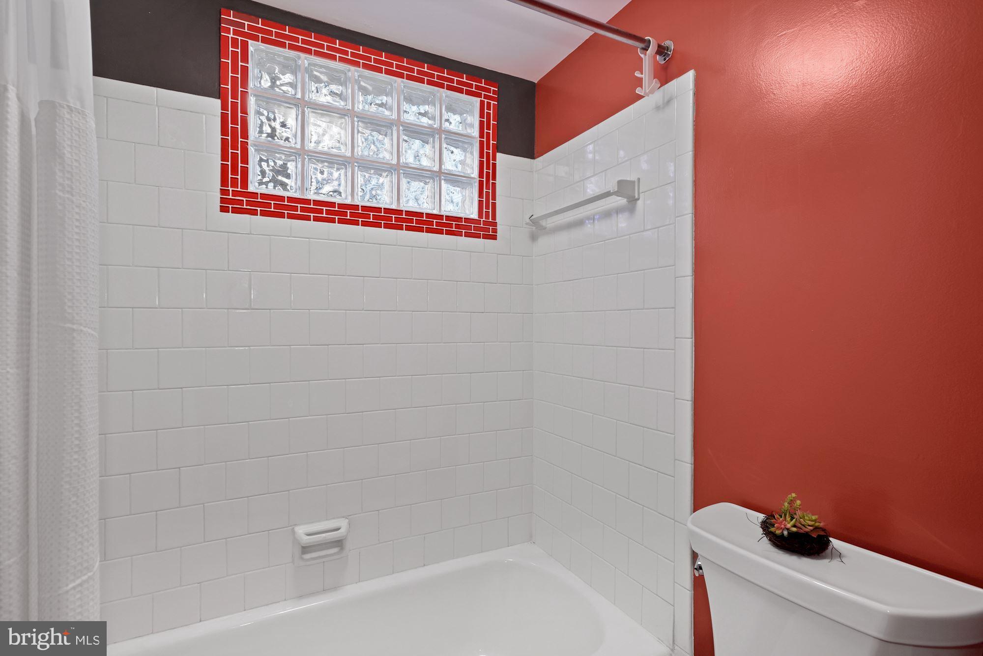1902 Foxhall Road McLean, VA 22101 - Photo 25 of 33