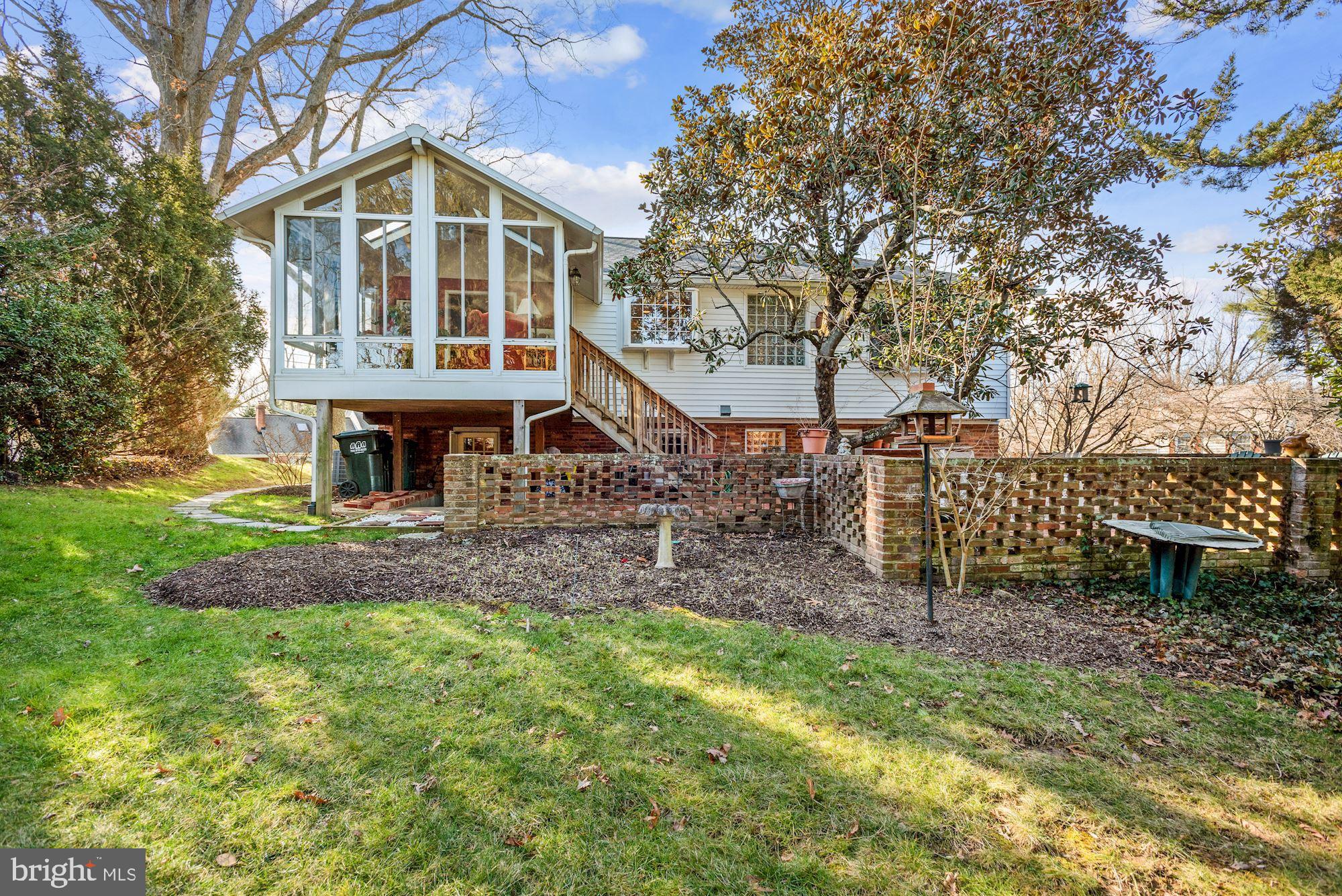 1902 Foxhall Road McLean, VA 22101 - Photo 30 of 33 Large rear yard