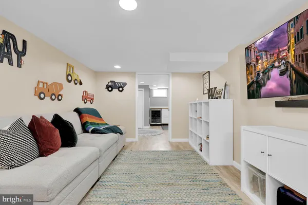 $595,000 | 9222 Gross Avenue, Laurel, MD 20723