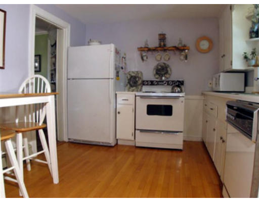 24 Greenacre Road Westwood, MA 02090 - Photo 5 of 11 Gallery Image 5