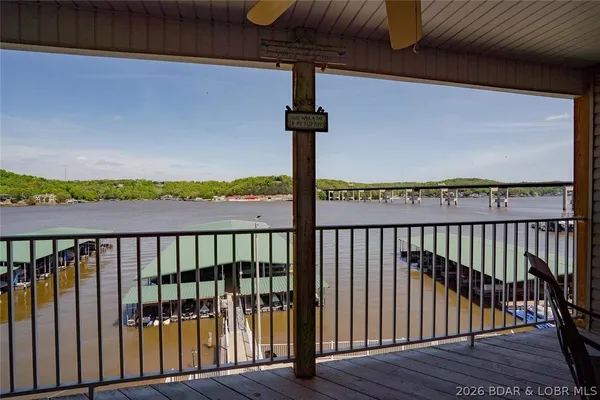 $330,000 | 255 Plaza Beach Drive, Unit 4E, Camdenton, MO 65020