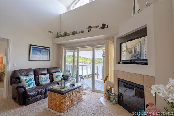 $330,000 | 255 Plaza Beach Drive, Unit 4E, Camdenton, MO 65020
