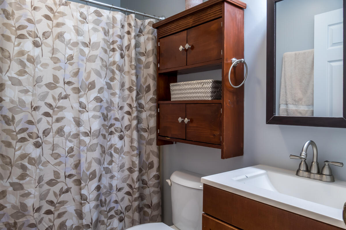10 Radley Road Freeport, ME 04032 - Photo 31 of 44 33-Full bath