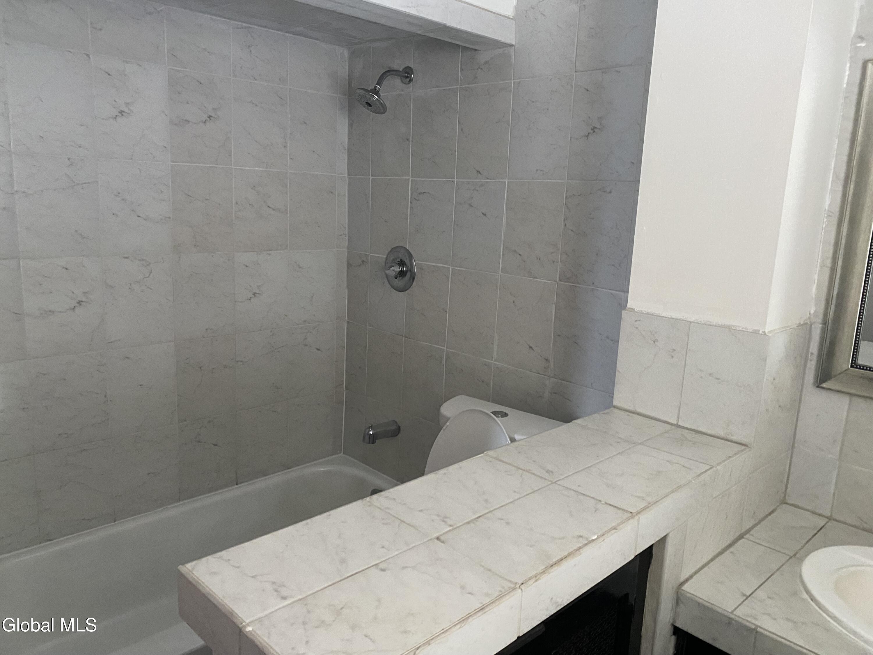 283 Main Street Amsterdam, NY 12010 - Photo 20 of 35 IMG_5200