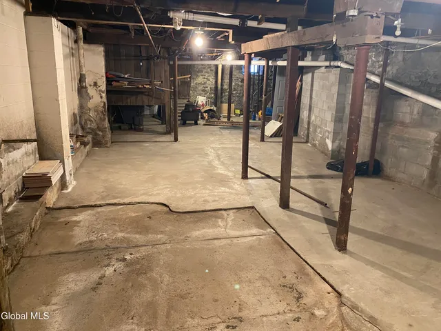 $259,900 | 283 Main Street, Amsterdam, NY 12010