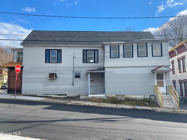 $259,900 | 283 Main Street, Amsterdam, NY 12010