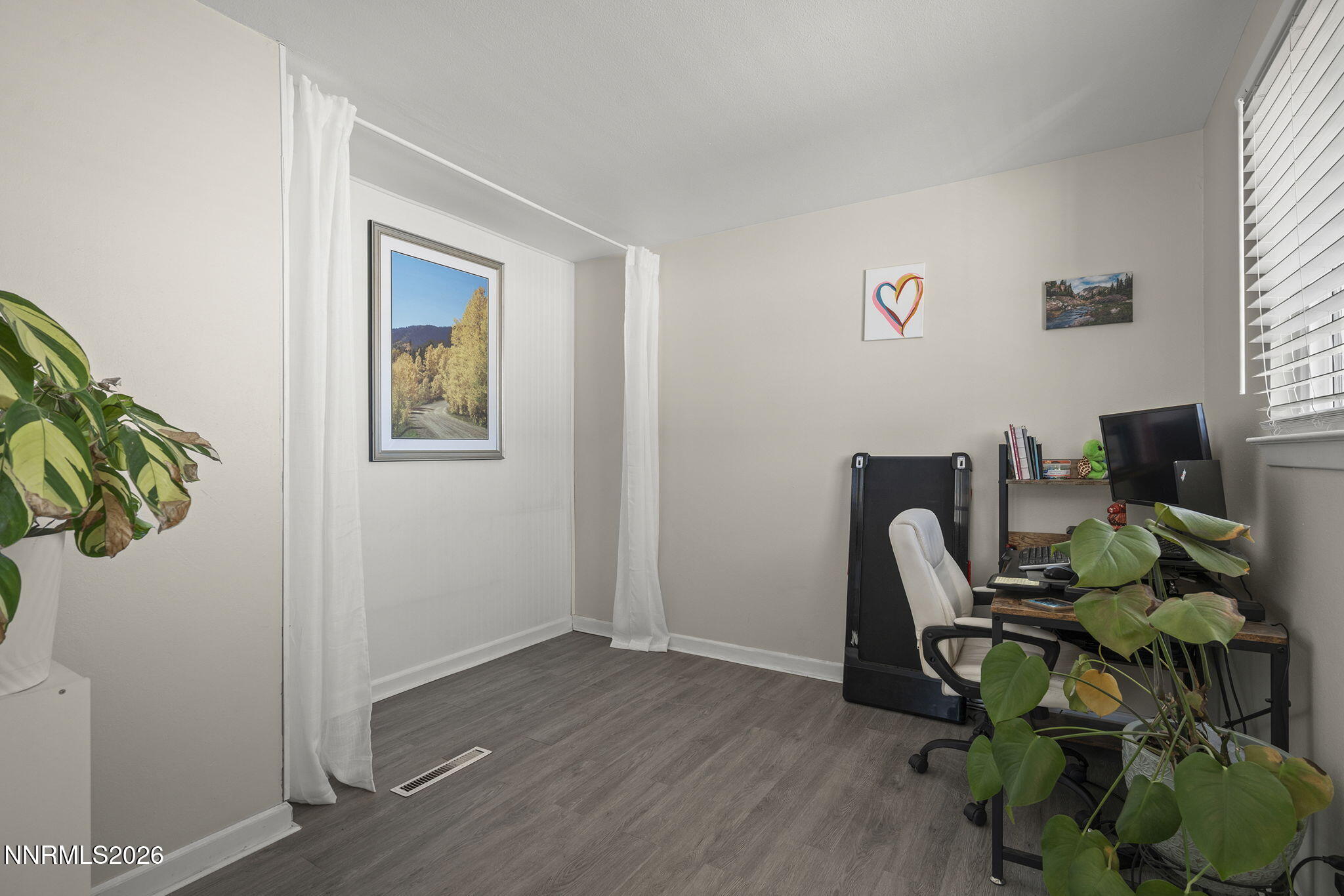7490 Halifax Drive Reno, NV 89506 - Photo 12 of 29 18-web-or-mls-_DSC7228