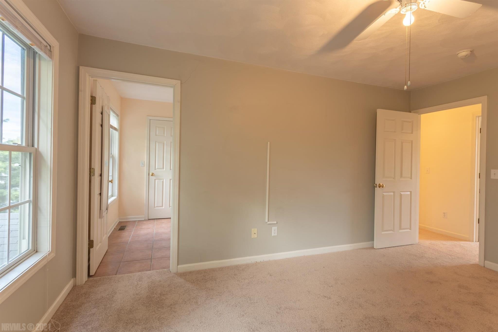 640 Republic Road Christiansburg, VA 24073 - Photo 4 of 27 Gallery Image 4