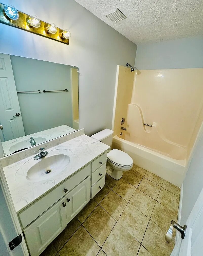 312 Maple Street St. Simons Island, GA 31522 - Photo 8 of 13