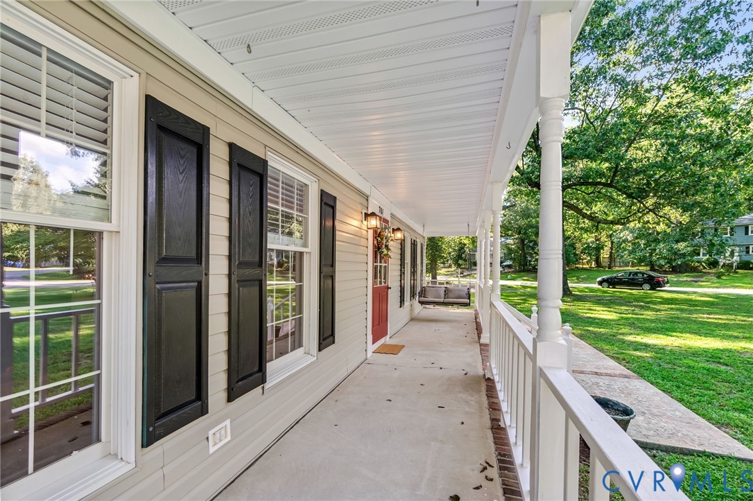 701 Spring Valley Road Colonial Heights, VA 23834 - Photo 3 of 57 Gallery Image 3