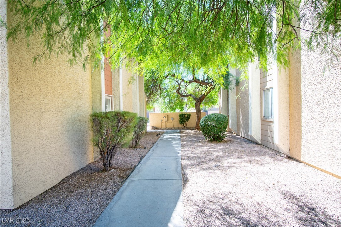 3844 Fitzpatrick Drive Las Vegas, NV 89115 - Photo 21 of 23 View of yard featuring a gate
