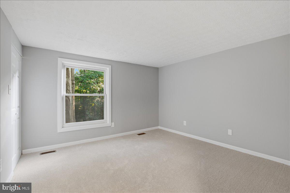 12303 Tigers Eye Court Reston, VA 20191 - Photo 19 of 33