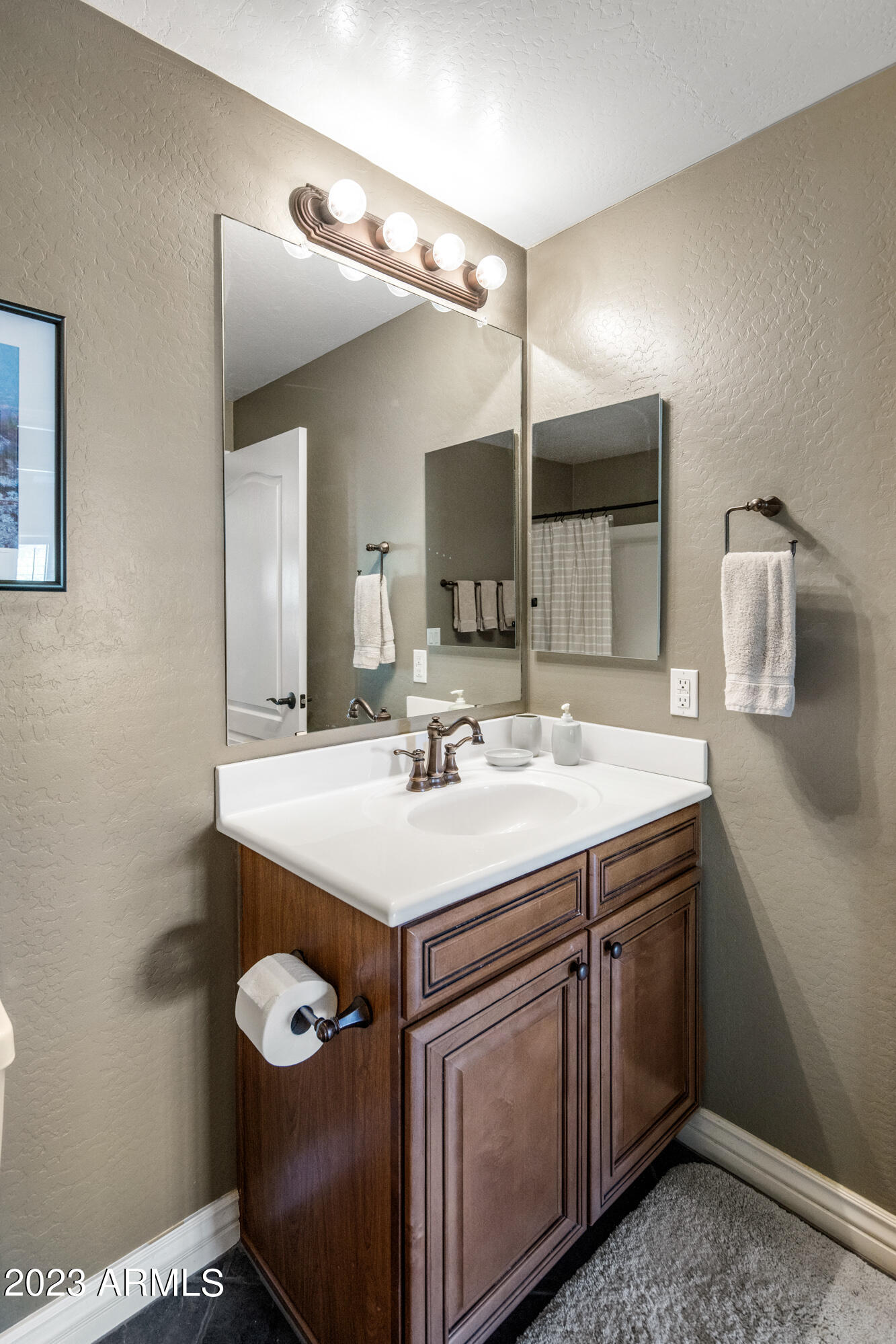 21320 North 56th Street, Unit 2132 Phoenix, AZ 85054 - Photo 20 of 30 Bathroom 2