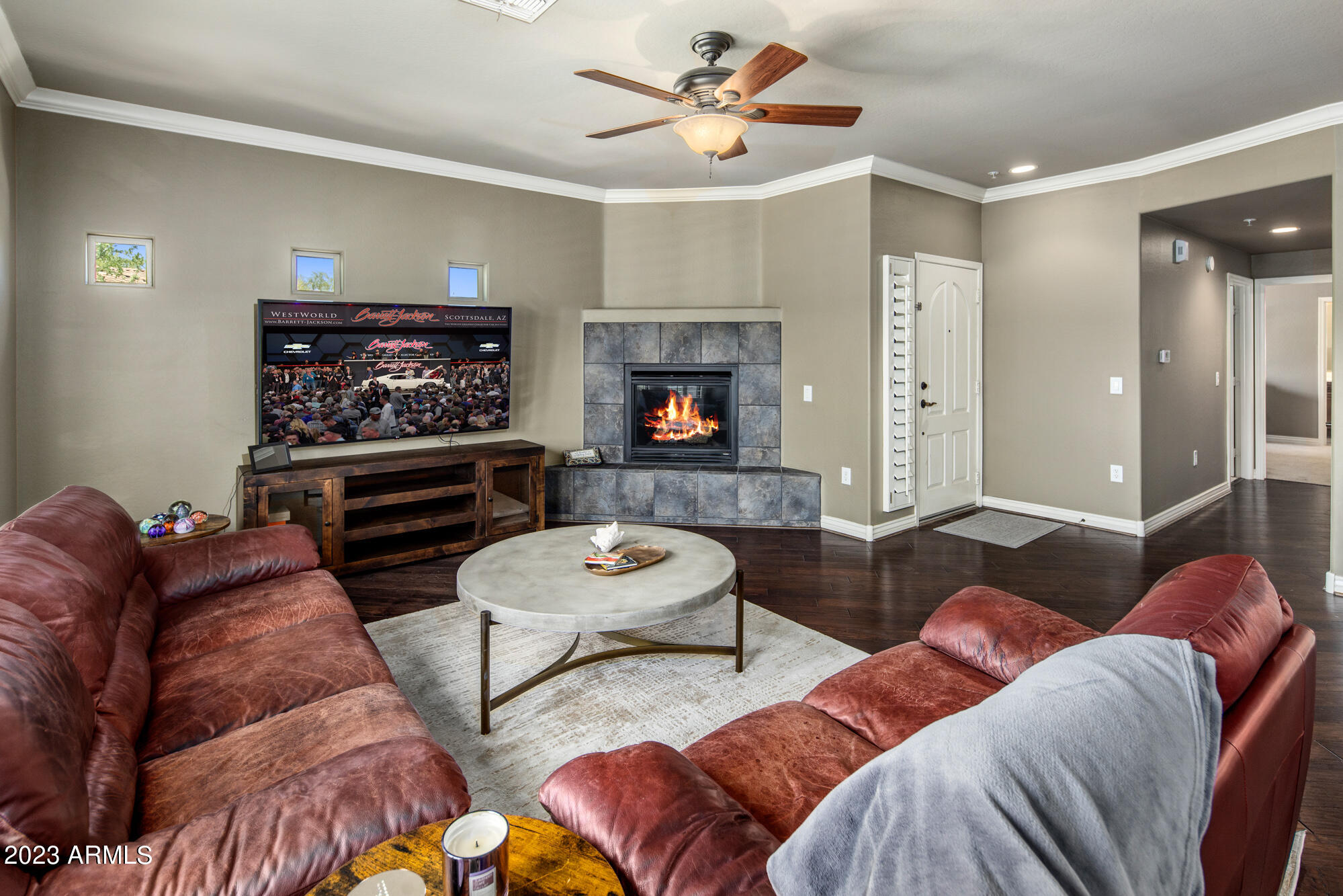 21320 North 56th Street, Unit 2132 Phoenix, AZ 85054 - Photo 5 of 30 Great room