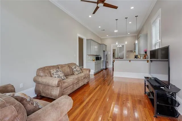 $2,300 | 2625 Palmyra Street, New Orleans, LA 70119