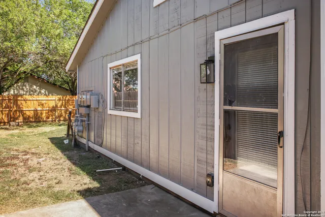 $1,150 | 5522 Lochmoor, San Antonio, TX 78244
