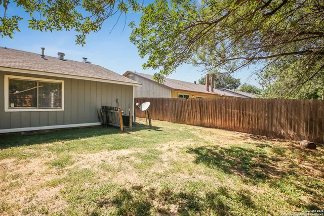 $1,150 | 5522 Lochmoor, San Antonio, TX 78244
