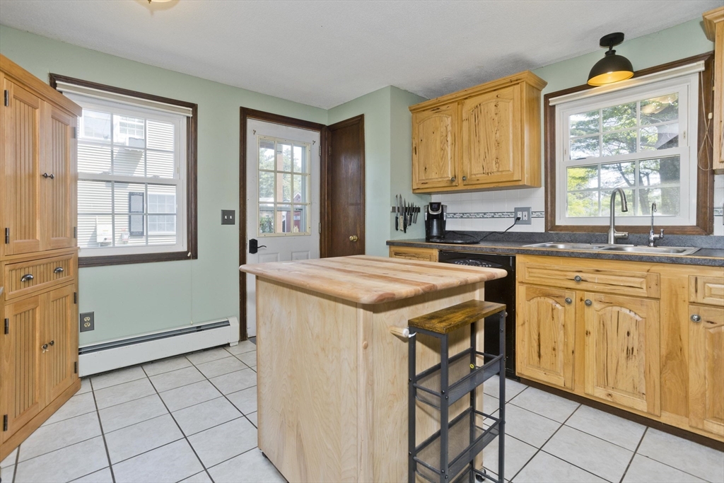 8 Field Street Southwick, MA 01077 - Photo 3 of 26 Gallery Image 3