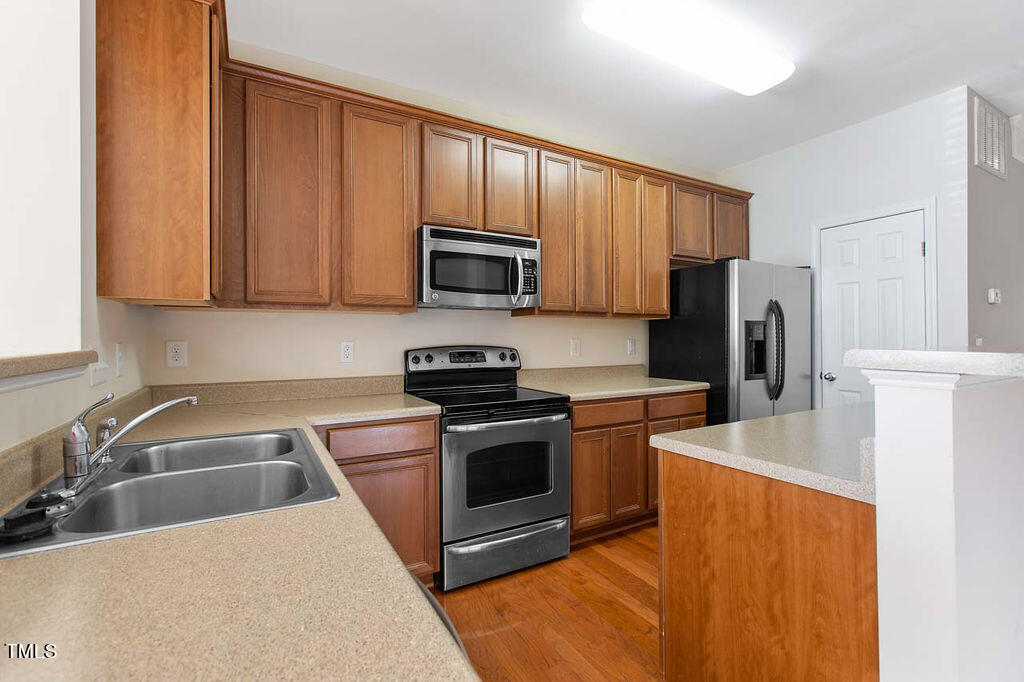 133 Deacon Ridge Street Wake Forest, NC 27587 - Photo 14 of 27 IMG_1528