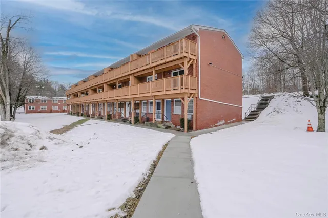 $160,000 | 1 Huguenot Street, Unit 45, New Paltz, NY 12561