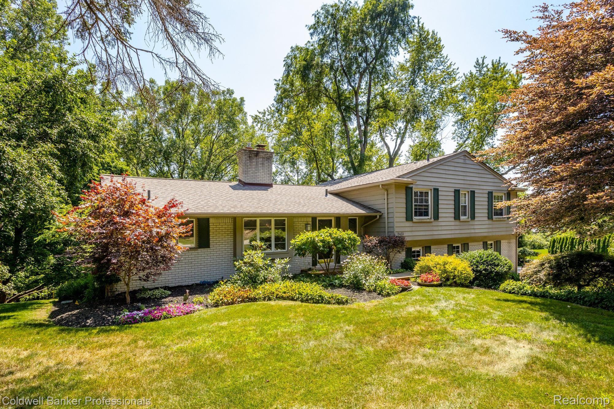 2623 Worcester Road West Bloomfield, MI 48323 - Photo 20 of 68 2623 Worcester S020.jpg
