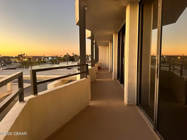 $2,500 | 2900 North Atlantic Avenue, Unit 106, Daytona Beach, FL 32118