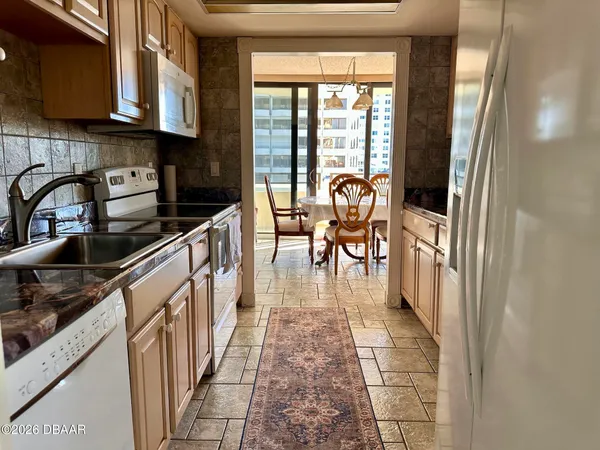 $2,500 | 2900 North Atlantic Avenue, Unit 106, Daytona Beach, FL 32118