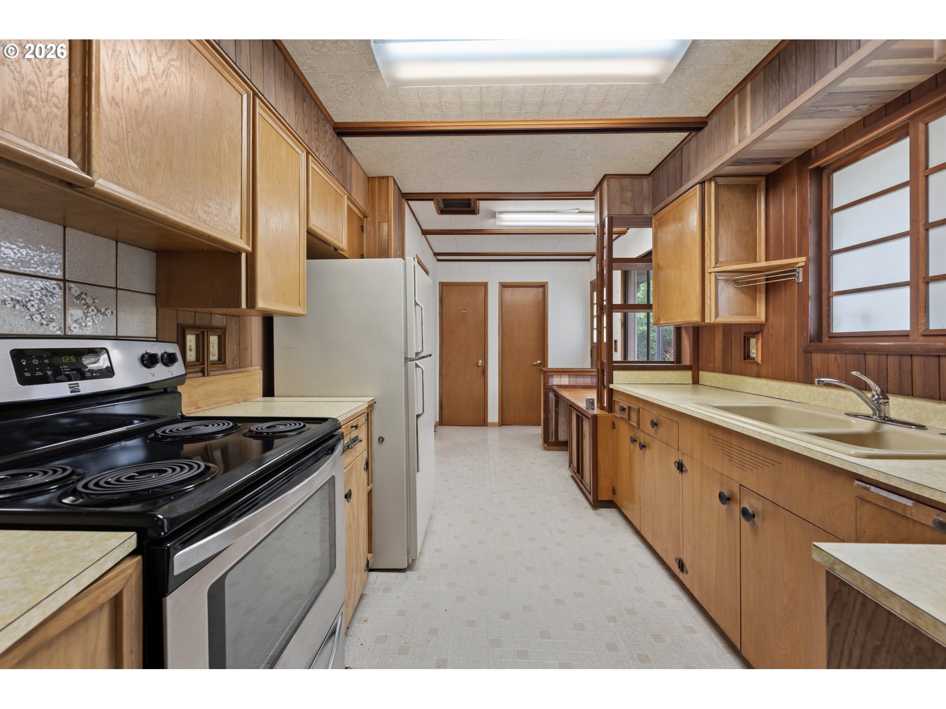 2355 Southwest Balsam Avenue Beaverton, OR 97005 - Photo 12 of 48