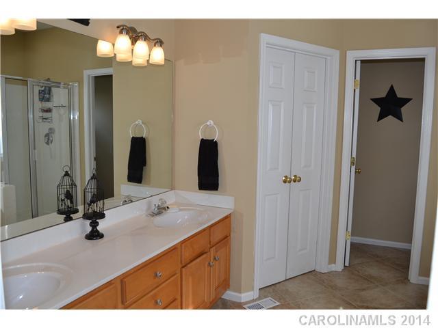 10919 Hellebore Road, Unit 89 Charlotte, NC 28213 - Photo 9 of 16 Gallery Image 9