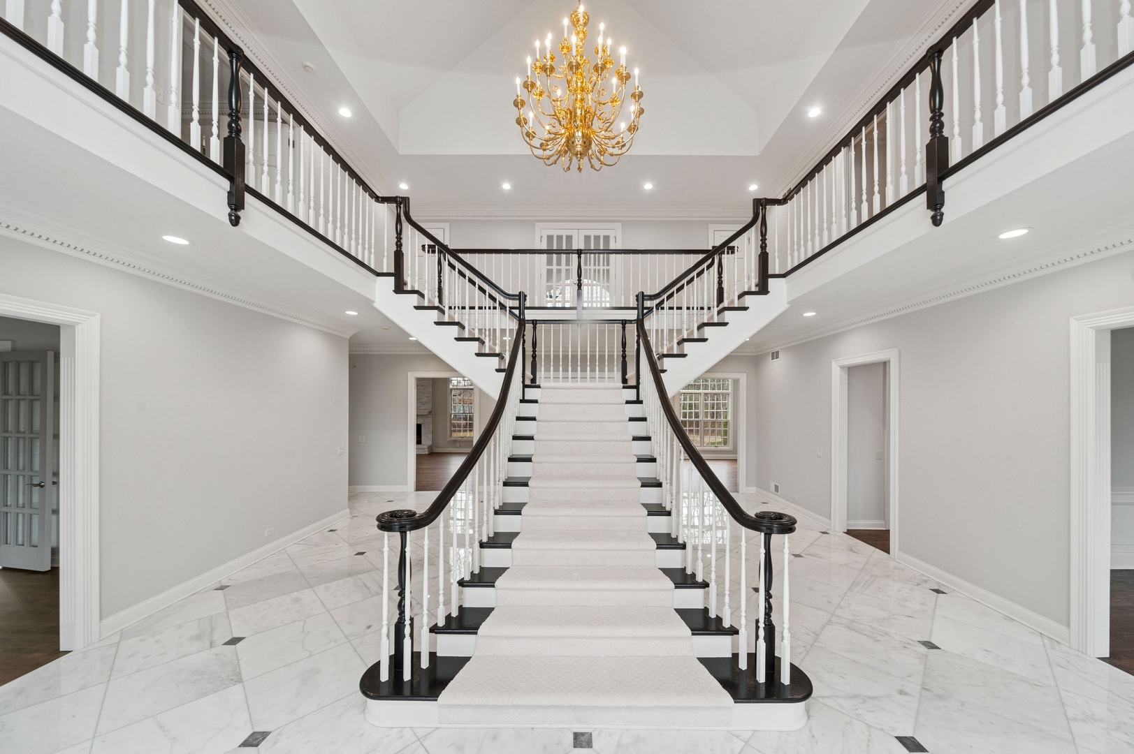 600 Broadsmoore Drive Lake Forest, IL 60045 - Photo 24 of 26 a view of entryway