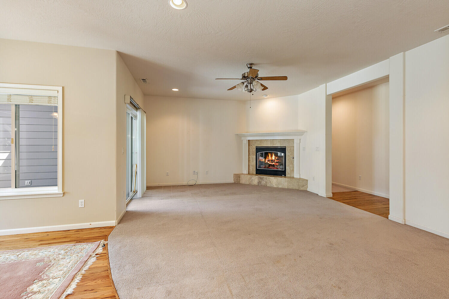 1045 Coral Ridge Eagle Point, OR 97524 - Photo 27 of 48