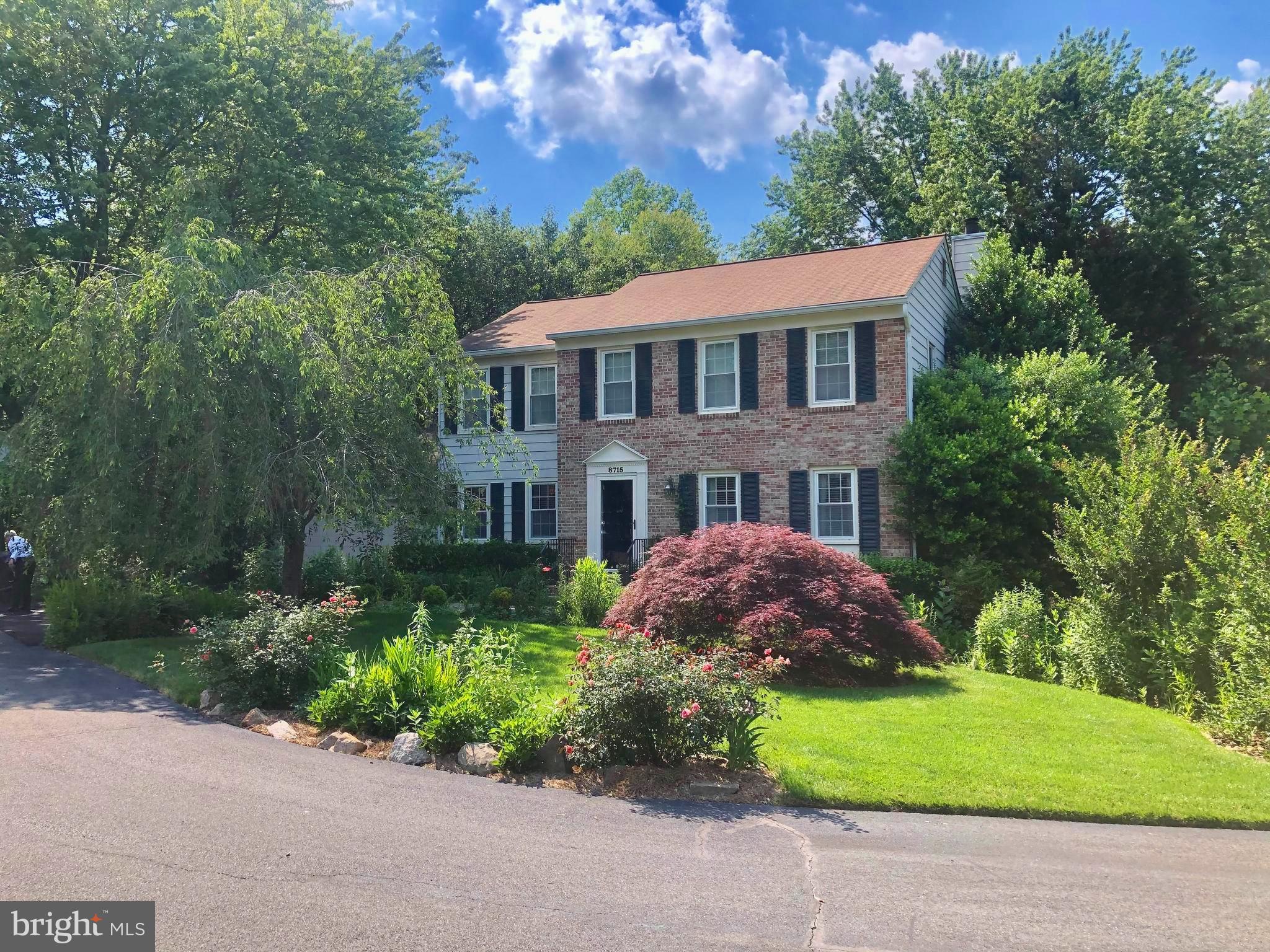 8715 Shadowlake Way Springfield, VA 22153 - Photo 2 of 56 Front View of Home